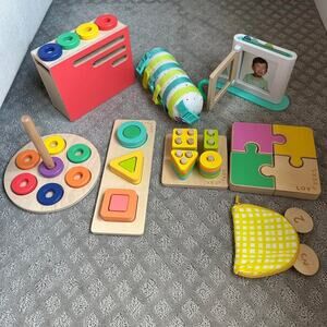 Lovevery toys bundle 22+ month